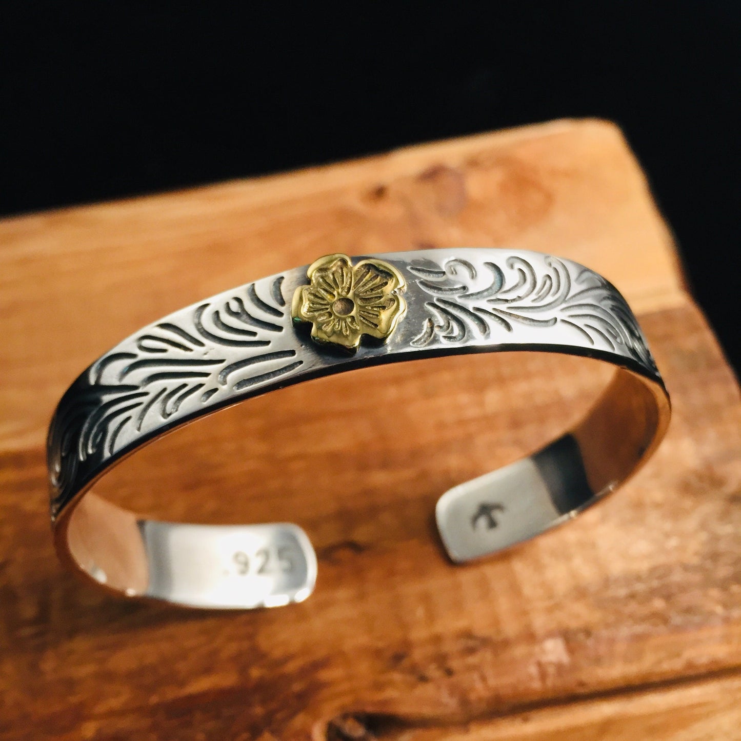 Japan Takahashi Goro Flower Retro Silver Bangle Bracelet Diameter 48x65mm Width 12mm Hip Hop Style Sterling 925 Silver Fashion Bangle