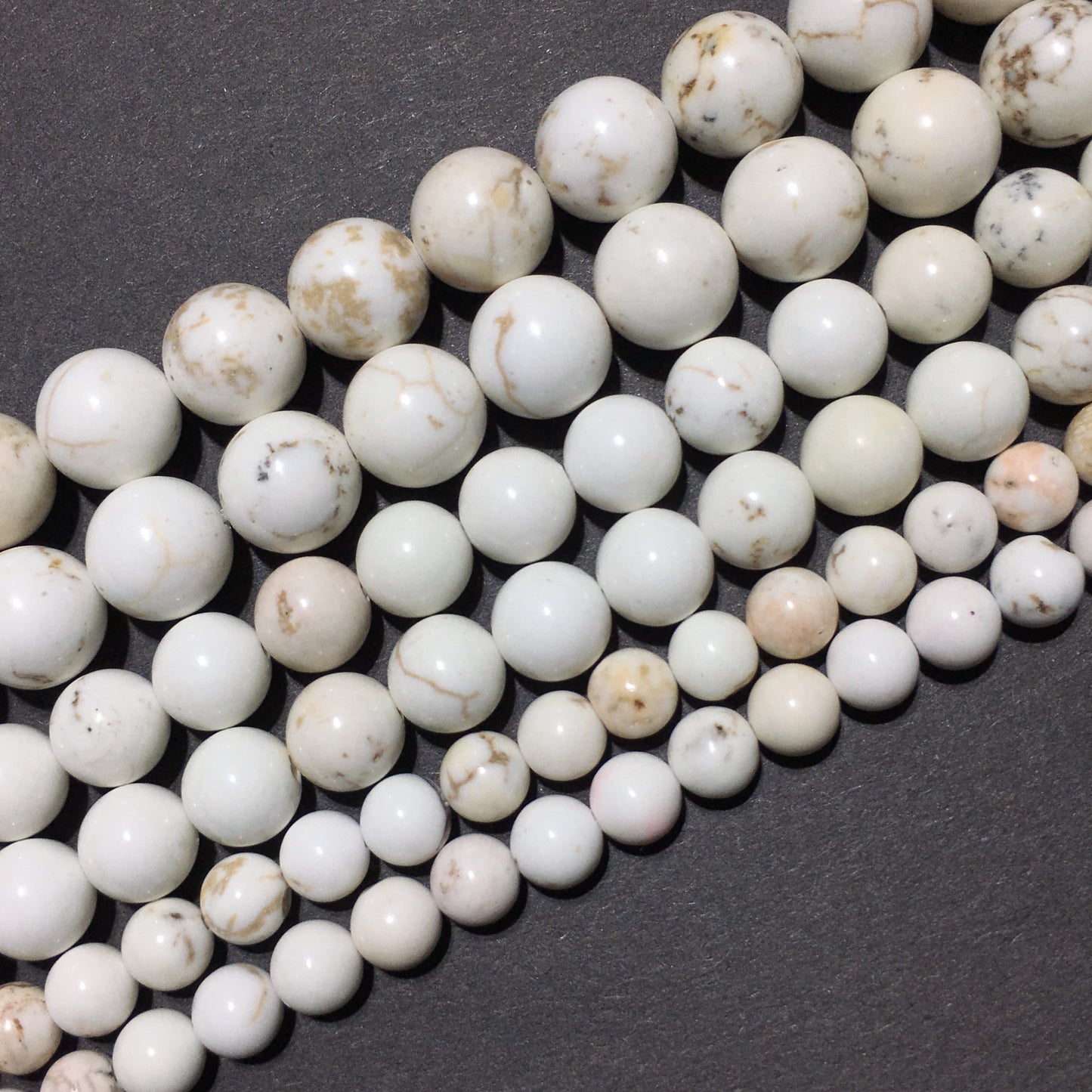 Natural White Turquoise Round Loose Bead