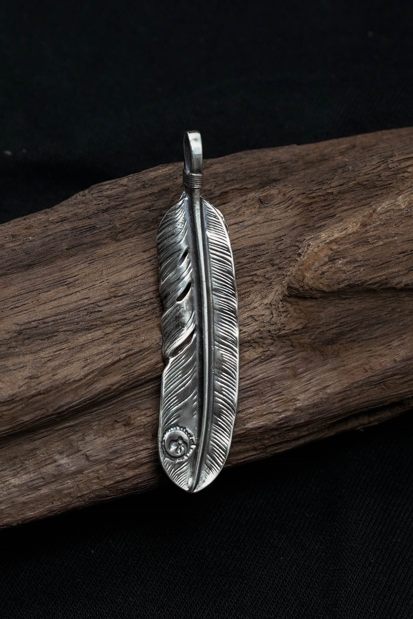 Native American Jewelry Left Feather Leaf Retro 925 Silver Goro Takahashi Pendant with Blue Turquoise
