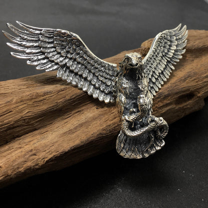Vintage Men's Eagle Flying Hawk Pendant For Men Male Retro Jewelry