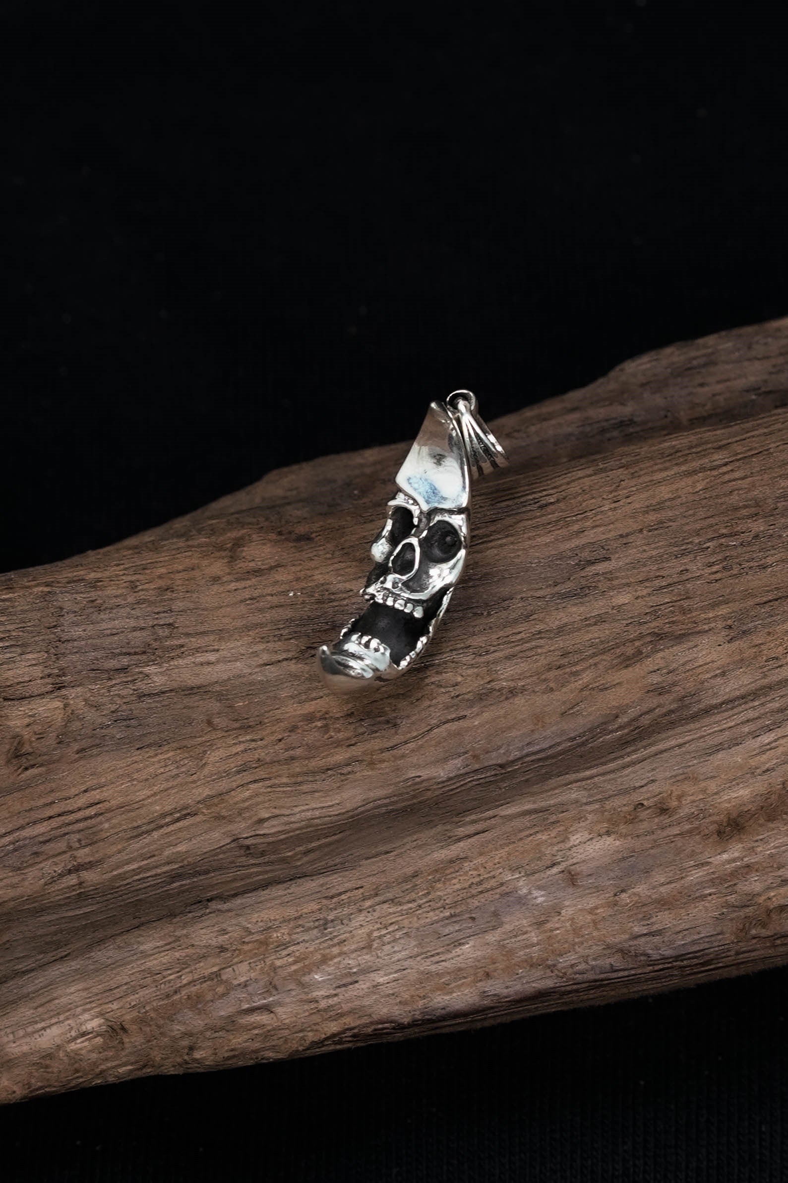 Retro Skull 925 Sterling Silver Moon Pendant