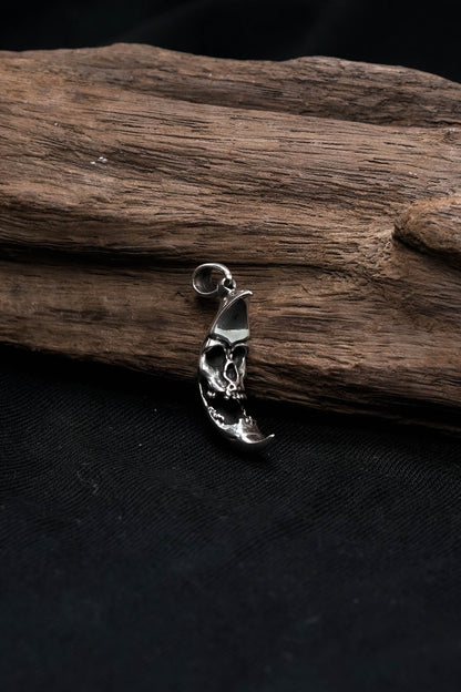Retro Skull 925 Sterling Silver Moon Pendant