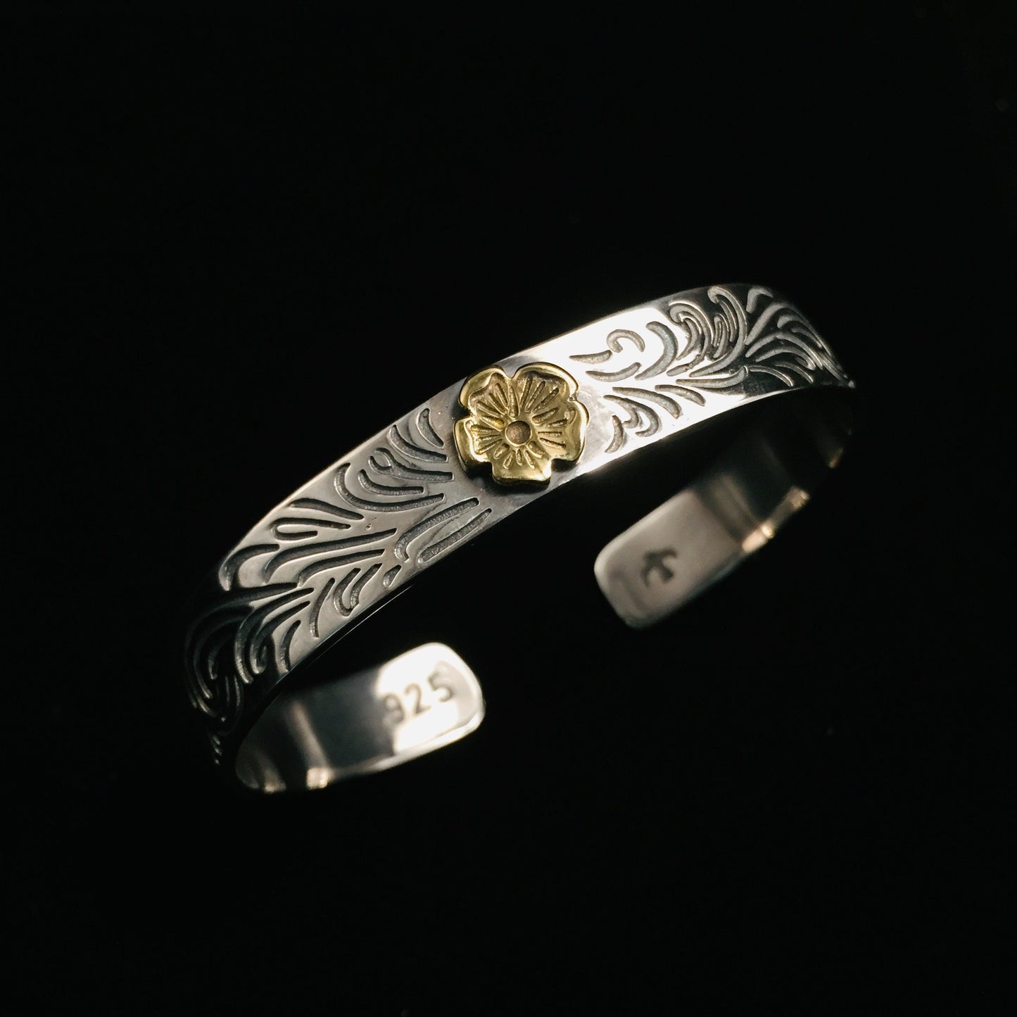 Japan Takahashi Goro Flower Retro Silver Bangle Bracelet Diameter 48x65mm Width 12mm Hip Hop Style Sterling 925 Silver Fashion Bangle