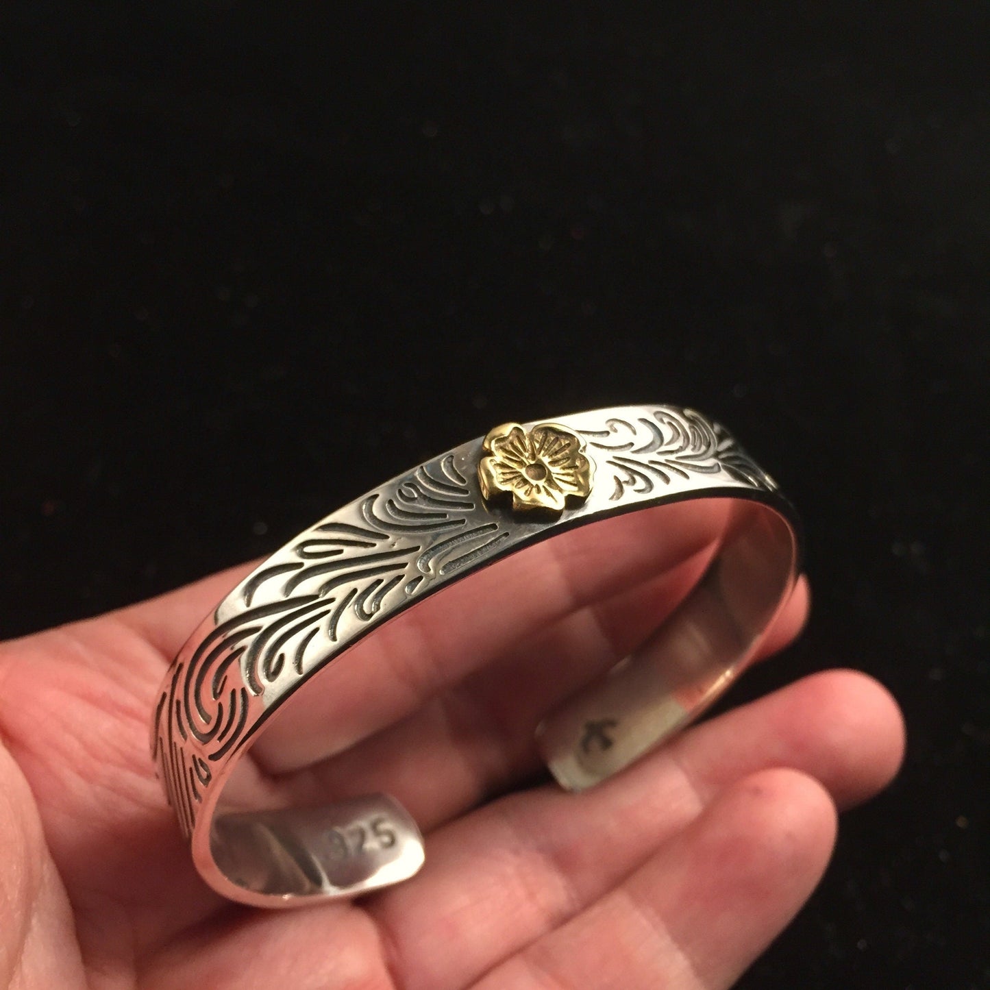 Japan Takahashi Goro Flower Retro Silver Bangle Bracelet Diameter 48x65mm Width 12mm Hip Hop Style Sterling 925 Silver Fashion Bangle