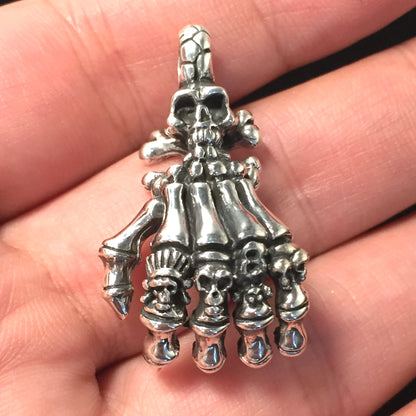 Retro 925 Sterling Silver Skull Hands Pendant
